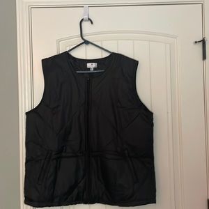 Socialite women black vest L/xl NWT